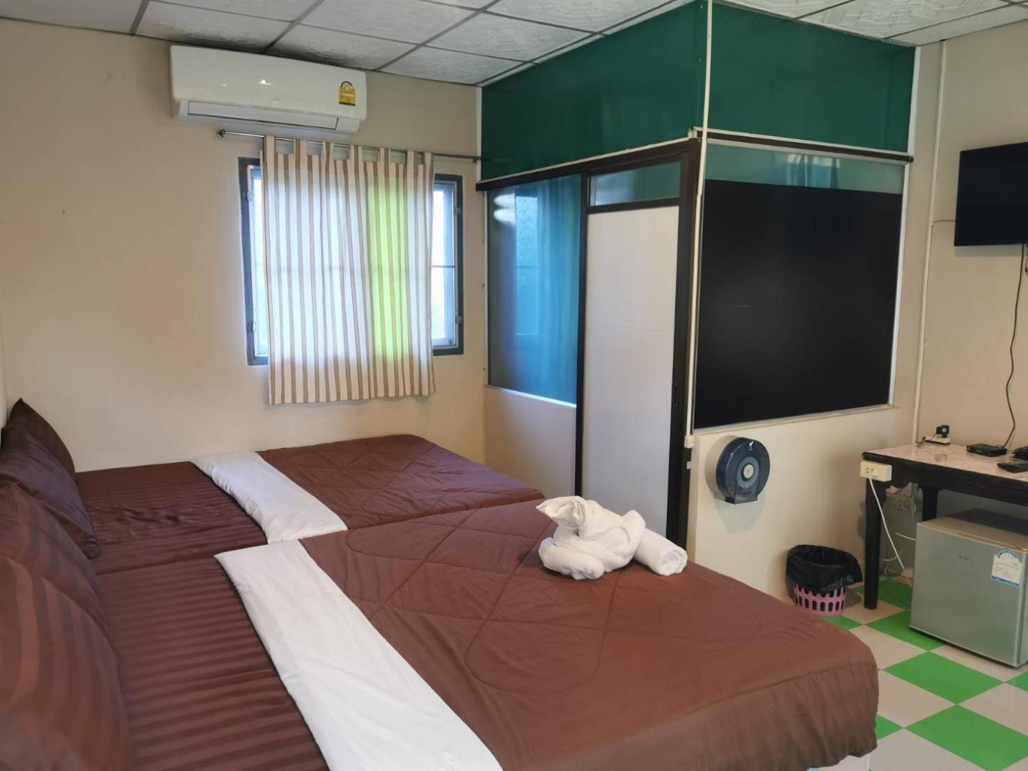 ฺbaan Rai Ing Doi Hotel Чайяфум Екстериор снимка